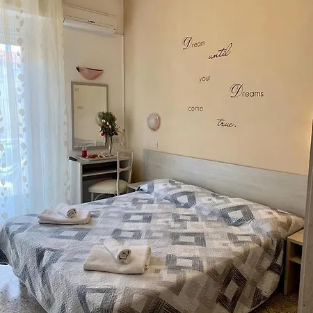 In Guest - New Cirene Comfort Double And Full Package Affittacamere *
