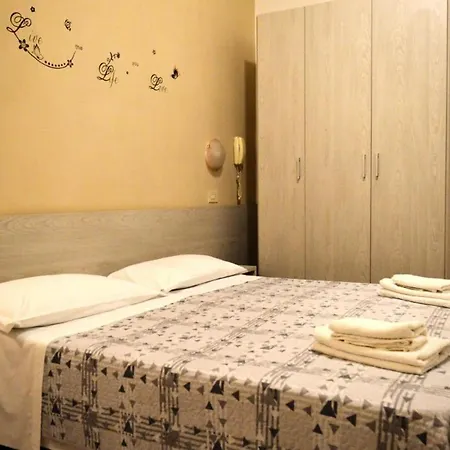 Affittacamere In Guest - New Cirene Comfort Double And Full Package Rimini
